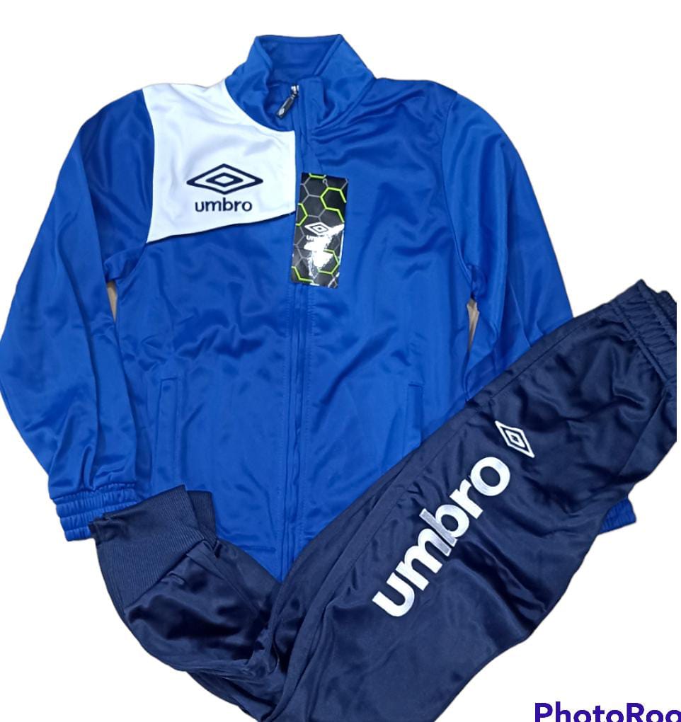 COMPLETO UMBRO