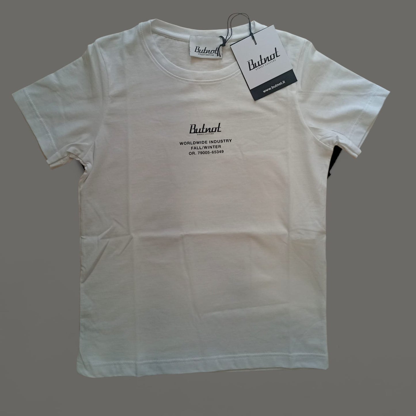 T-SHIRT BUTNOT